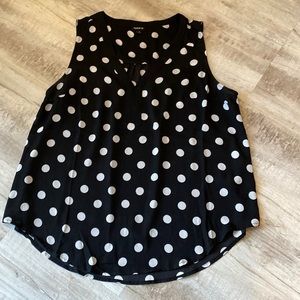 Torrid BLACK & WHITE DOT GEORGETTE COLORBLOCK TANK, in fanatic used condition